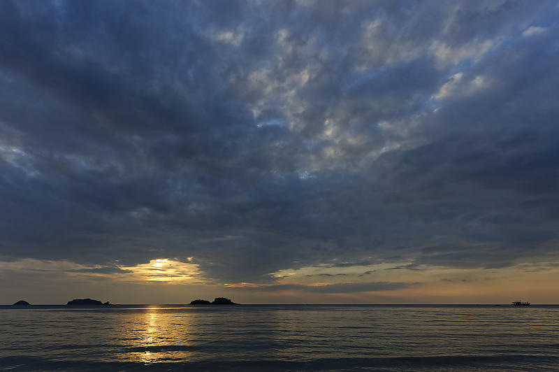 Sonnenuntergang am Bai Lan Beach