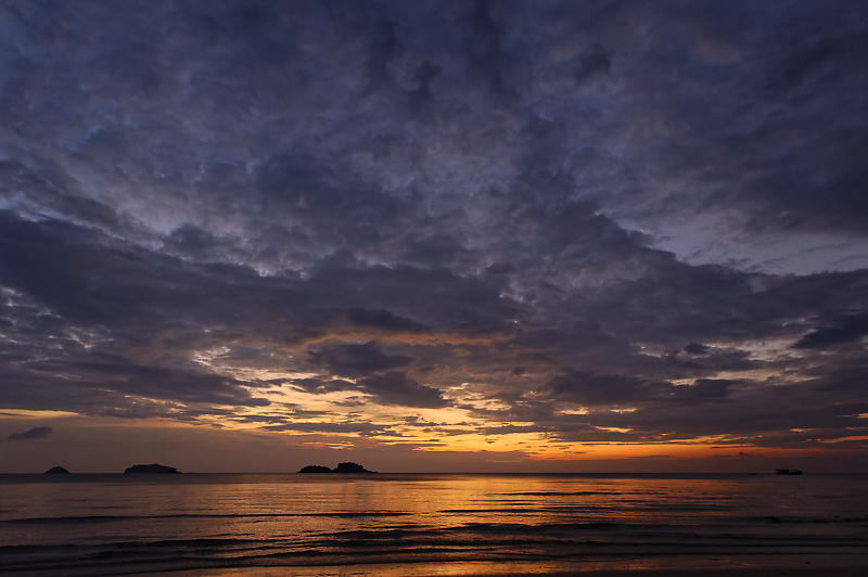 Sonnenuntergang am Bai Lan Beach